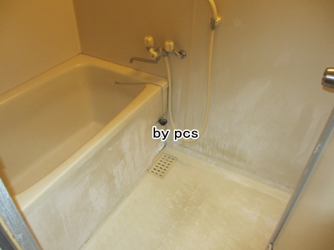 賃貸物件浴室の汚れの写真01